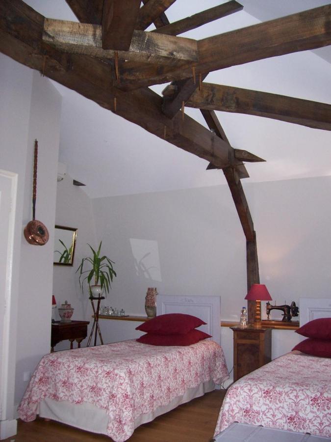 Bed and Breakfast La Jariette Airvault Exterior foto